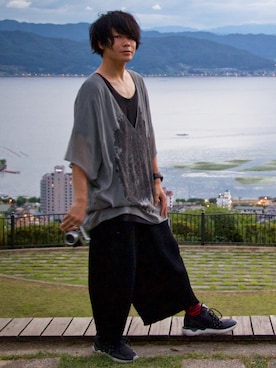 「hatra（ハトラ）のアイテム（Tシャツ/カットソー）」を使った、りょーたさん（メンズ・169cm）の夏コーディネート