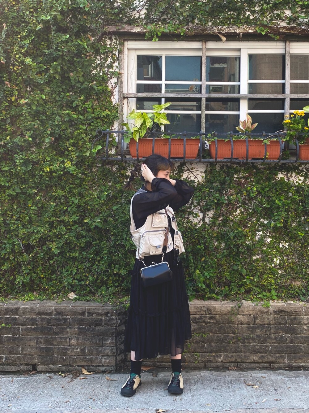 「THE NORTH FACEのアイテム（ジャケット/アウター、ベージュ系）」を使った、Cyariさん（レディース・156cm）の夏コーディネートの1枚目の写真