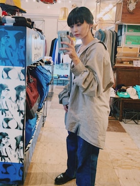 「WESTOVERALLS（ウエストオーバーオールズ）のアイテム」を使った、米沢 真亜さん（レディース・155cm）の秋コーディネート