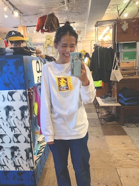 「WESTOVERALLS（ウエストオーバーオールズ）のアイテム」を使った、米沢 真亜さん（レディース・155cm）の秋コーディネート