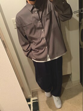 「LILL（リル）のアイテム（パンツ）」を使った、こぱやさん（メンズ・172cm）の春コーディネート