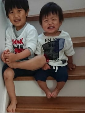 「きょうだい」｜「アイテム（パンツ）」を使った、かんた&よっぴさん（レディース・158cm）の春コーディネート