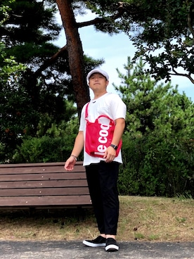「白黒」｜「アイテム（ハンチング/ベレー帽）」を使った、じゅういちじのちちさん（メンズ・165cm）の夏コーディネート