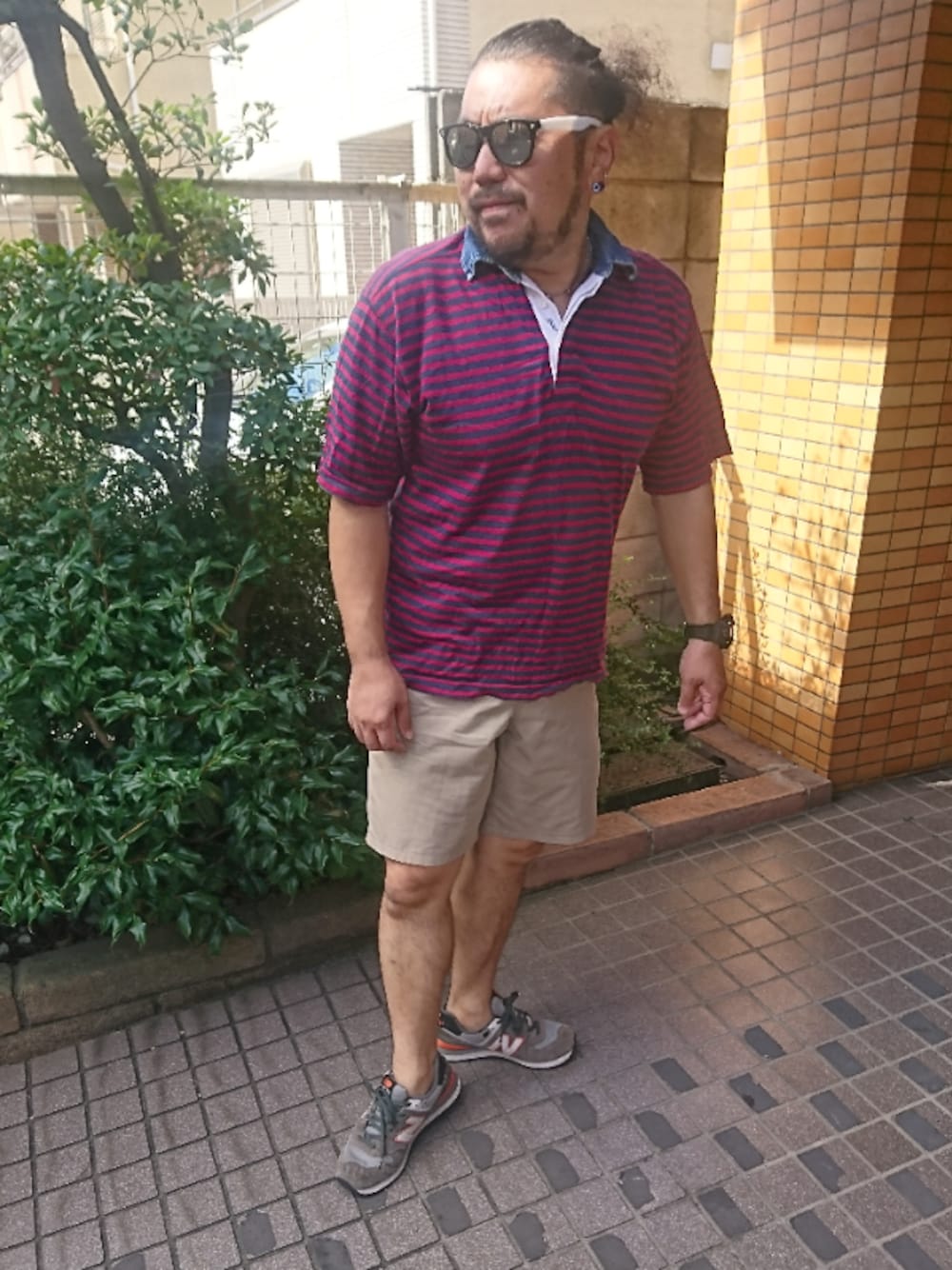 「でぶ、デブでもオシャレ、ラフ、スポーツミックス、パパと娘、今日のコーデ、部活応援、Mr.Babe」｜「Dickiesのアイテム（その他パンツ、ベージュ系）」を使った、神田誠二さん（メンズ・168cm）の秋コーディネートの1枚目の写真