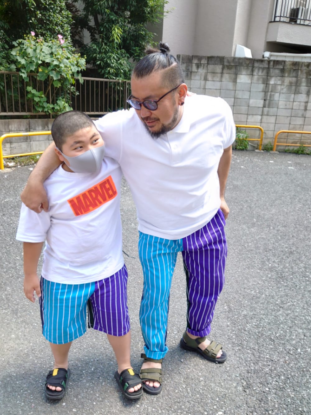 「休日スタイル、COOKMAN、おやこーで。、リラックススタイル、Mr.Babe、でぶ、デブでもオシャレ、親子コーデ、親子リンク」｜「COOKMANのアイテム（パンツ、その他）」を使った、神田誠二さん（メンズ・168cm）の夏コーディネートの1枚目の写真