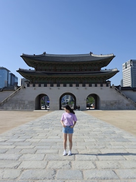 「H:CONNECT（エイチコネクト）のアイテム（パンツ）」を使った、陳亭靜さん（レディース・165cm）の秋コーディネート