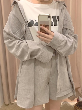 「ライトグレー」｜akariさん（レディース・155cm）の秋コーディネート