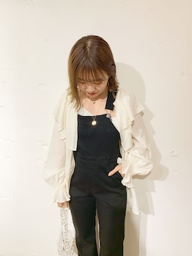 「mystic（ミスティック）のアイテム（サロペット/オーバーオール）」を使った、akariさん（レディース・155cm）の冬コーディネート