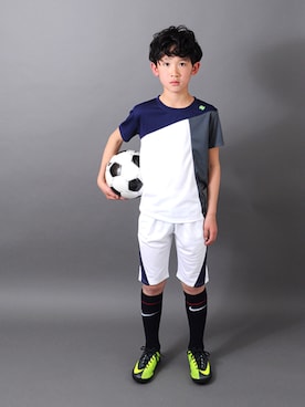 「アイテム（パンツ）」を使った、GLAZOSさん（キッズ・139cm）の春コーディネート