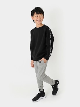 「GLAZOS（グラソス）のアイテム（スウェット）」を使った、GLAZOSさん（キッズ・136cm）の冬コーディネート