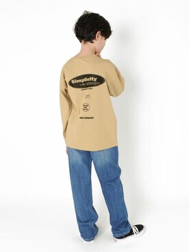 「アイテム（デニムパンツ）」を使った、GLAZOSさん（キッズ・147cm）の秋コーディネート