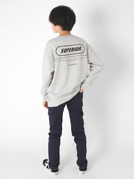 「アイテム（チノパンツ）」を使った、GLAZOSさん（キッズ・145cm）の秋コーディネート