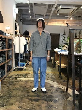 「OMNIGOD（オムニゴッド）のアイテム（パンツ）」を使った、D_MALL 大阪店さん（メンズ・175cm）の春コーディネート