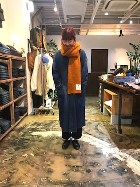 「OMNIGOD（オムニゴッド）のアイテム（パンツ）」を使った、D_MALL 大阪店さん（レディース・164cm）の冬コーディネート