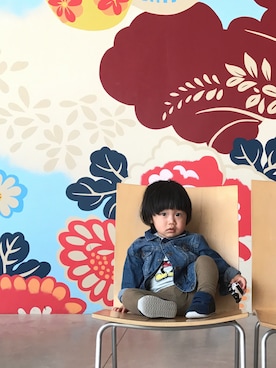 「ミッキーT」｜「アイテム（デニムジャケット）」を使った、RKさん（キッズ・70cm）の春コーディネート