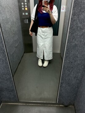 yuka太郎さんの「デニムナロースカート」を使ったコーディネート