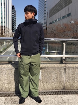 「デサント」｜「アイテム（ブルゾン）」を使った、syo_onoyamaさん（メンズ・168cm）の春コーディネート