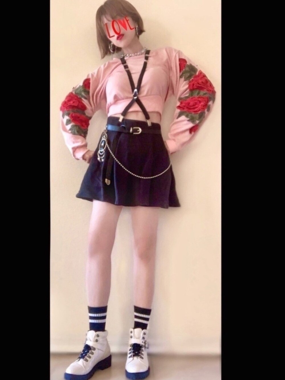 「やっぱりストリートが好き、お洒落さんとつながりたい、ガーリー、おしゃれさんと繋がりたい、いいね、save、フォローお願いします🤑、韓国ファッション、ストリート、スニーカー、韓国ブランド、オトナ女子」｜「WEGOのWEGO/ウォレットチェーンベルト（ベルト、ブラック系）」を使った、愛やで〜🌙さん（レディース・164cm）の秋コーディネートの1枚目の写真