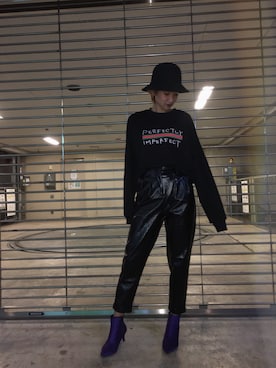 「アイテム（シューズ、パープル系）」を使った、FIG&VIPER_HITOMIさん（レディース・165cm）の秋コーディネート