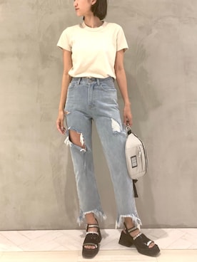 「アイテム（ボディバッグ/ウエストポーチ）」を使った、FIG&VIPER_HITOMIさん（レディース・165cm）の夏コーディネート