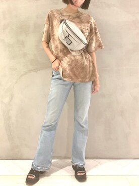 「アイテム（ボディバッグ/ウエストポーチ）」を使った、FIG&VIPER_HITOMIさん（レディース・165cm）の夏コーディネート