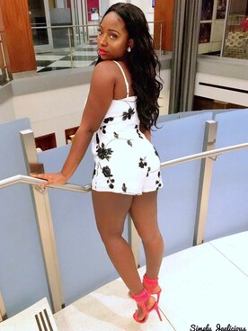 「Amazonas Sandals（アマゾナスサンダル）のアイテム」を使った、Empress Jaèlさん（レディース・165cm）の秋コーディネート