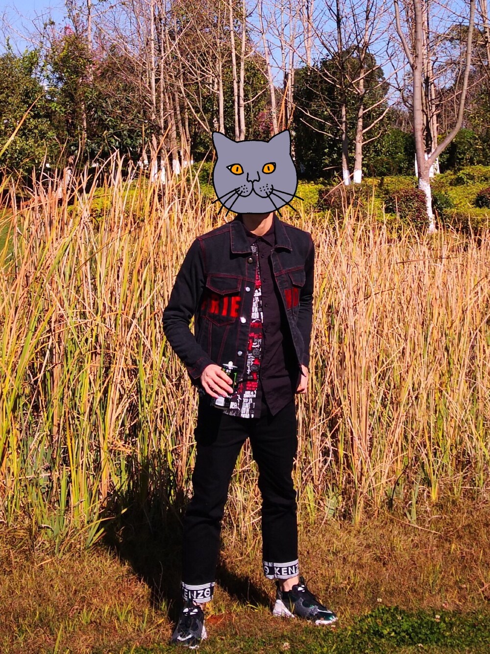 「Reebokのアイテム（シューズ、ブラック系）」を使った、Nerdさん（メンズ・180cm）の冬コーディネートの1枚目の写真