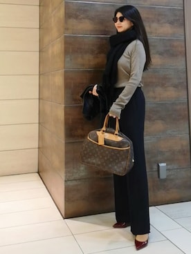 「LOUIS VUITTON（ルイヴィトン）のアイテム」を使った、YMK.jpさん（レディース・168cm）の冬コーディネート