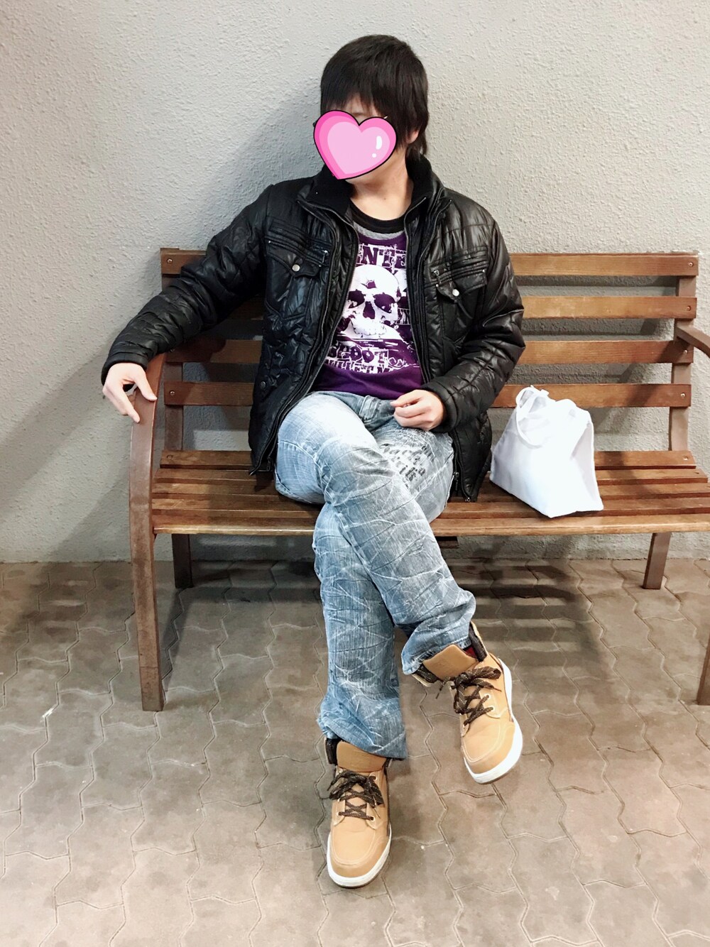 「黒、古着」｜「no brandのアイテム（ダウンジャケット/コート、ブラック系）」を使った、井村屋さん（メンズ・177cm）の冬コーディネートの1枚目の写真