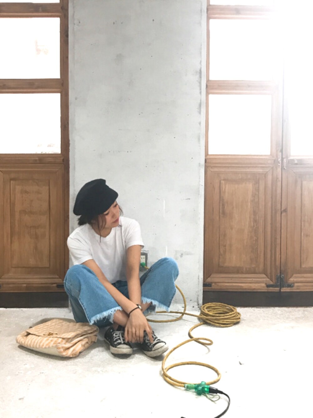 「ootd、mybest_todayful」｜「CONVERSEのアイテム（スニーカー、ブラック系）」を使った、Piさん（レディース・165cm）の春コーディネートの1枚目の写真
