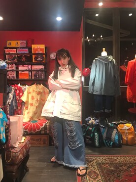 「WC（ダブル シー）のアイテム（デニムパンツ）」を使った、リナさん（レディース・163cm）の夏コーディネート