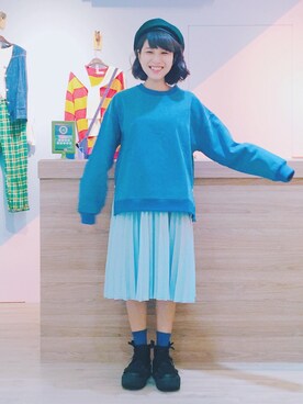 「AMONG（アマング）のアイテム」を使った、劉桂彣さん（レディース・160cm）の冬コーディネート