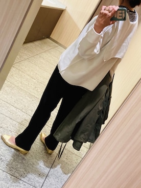 「サマーニット」｜「アイテム（トレンチコート）」を使った、ai*さん（レディース・165cm）の春コーディネート