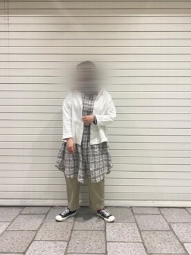 ワンピースを使った 白カーディガン のレディース人気ファッションコーディネート Wear