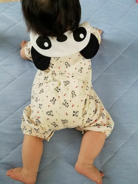 「Birthday（バースデイ）のカバーオール（ロンパース、ベージュ系）」を使った、miyaさん（キッズ・100cm）の秋コーディネート