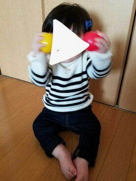 「西松屋（ニシマツヤ）のアイテム（ニット/セーター、ホワイト系）」を使った、miyaさん（キッズ・100cm）の冬コーディネート