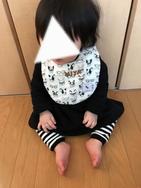 「BRANSHES（ブランシェス）のモックネックワンピース（ワンピース、ブラック系）」を使った、miyaさん（キッズ・100cm）の春コーディネート