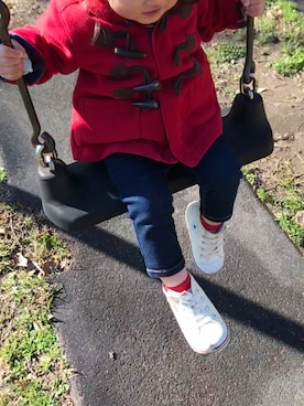 「CONVERSE（コンバース）のCONVERSE / BABY ALL STAR N Z（スニーカー、ホワイト系）」を使った、miyaさん（キッズ・100cm）の冬コーディネート