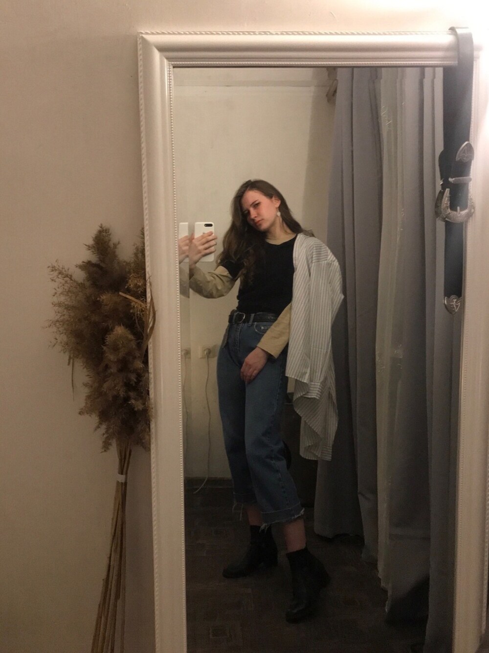 「spring、girl、VINTAGE、90’s、　」｜「📣instagram: anastasia_la_のアイテム（アクセサリー、ベージュ系）」を使った、Anastasia 🐾さん（レディース・171cm）の春コーディネートの1枚目の写真