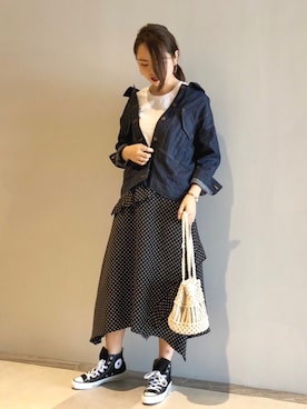 「RIVEDROITE」｜「アイテム（デニムジャケット）」を使った、なみさん（レディース・161cm）の春コーディネート