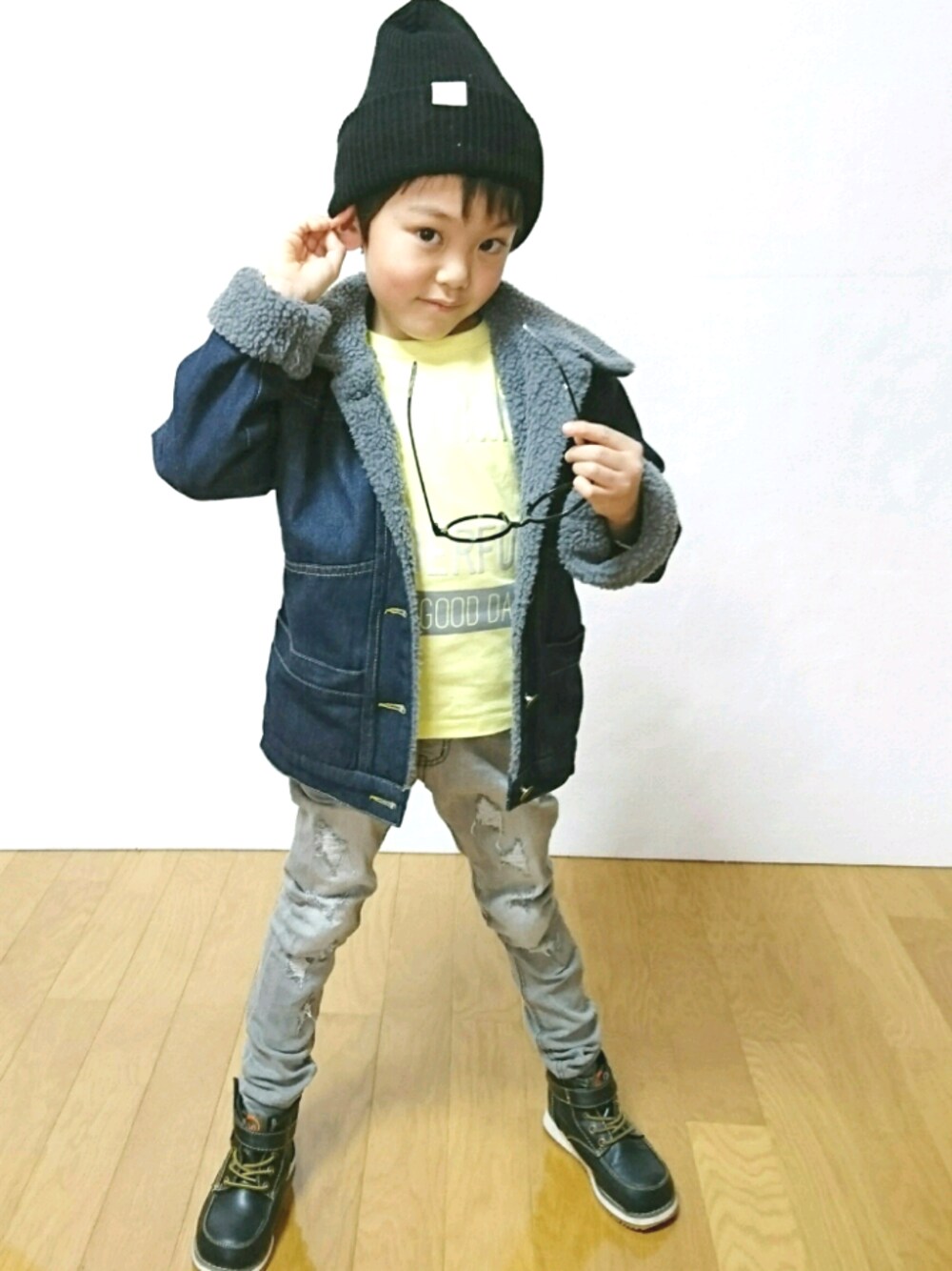 「シンプル、カジュアル#男の子#キッズコーデ#6歳#春コー######」｜「韓国子供服のアイテム（デニムジャケット、ブルー系）」を使った、yuitoさん（キッズ・120cm）の冬コーディネートの1枚目の写真