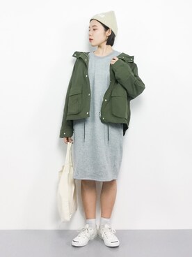 「フードコート」｜「アイテム（マウンテンパーカー）」を使った、 おかきさん（レディース・155cm）の冬コーディネート