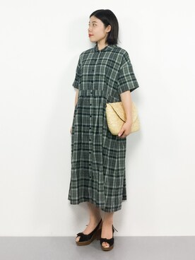 「ウェッジソール」｜「アイテム（シャツワンピース）」を使った、 おかきさん（レディース・155cm）の夏コーディネート