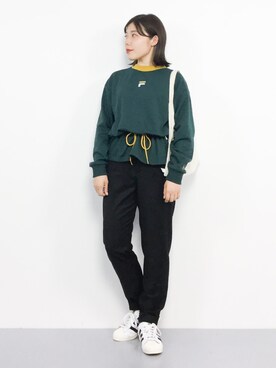 「黒パンツ」｜ おかきさん（レディース・155cm）の秋コーディネート