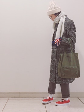 「SEVENDAYS=SUNDAY（セブンデイズサンデイ）のアイテム（ニットキャップ/ビーニー）」を使った、Mitsukoさん（レディース・156cm）の冬コーディネート