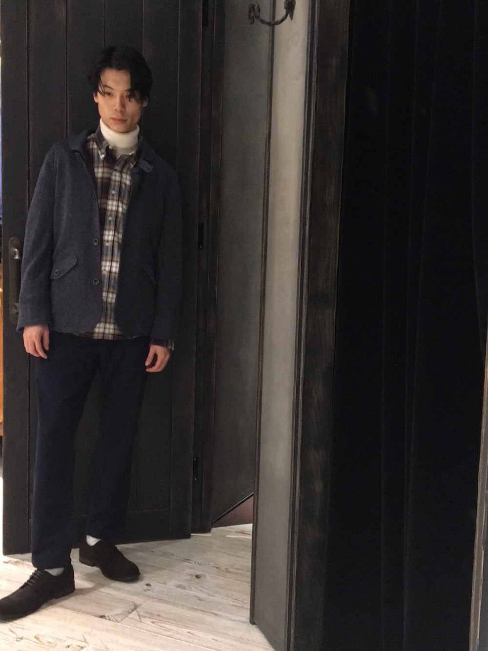 「ネルシャツ、柄物、グレンチェック、ユニオンステーション、union station、かっちりカジュアル、女子ウケ、collective、間違いなし」｜「UNION STATIONのサーマルタートルネック（Tシャツ/カットソー、ホワイト系）」を使った、Collective 鹿児島店さん（メンズ・175cm）の秋コーディネートの1枚目の写真