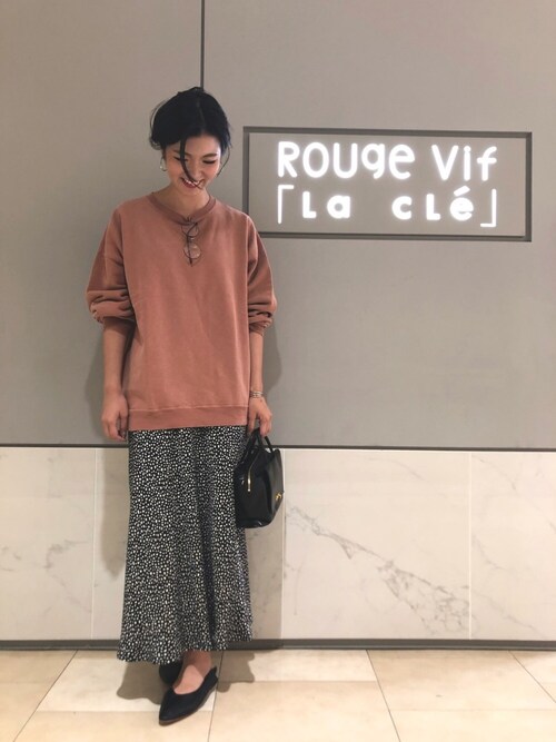あお ルージュヴィフラクレ ルミネ新宿店 Rouge Vif La Cle横浜店 Remi Reliefのスウェットを使ったコーディネート Wear