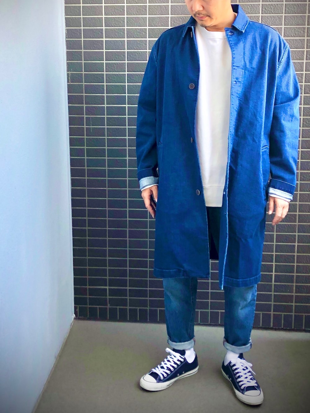 「blue、ワントーン」｜「ZARAのアイテム（その他アウター、ブルー系）」を使った、Munehiro.Tさん（メンズ・170cm）の冬コーディネートの1枚目の写真