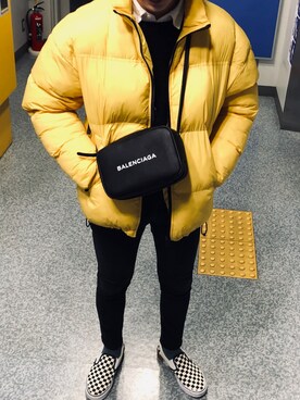 「BALENCIAGA」｜「アイテム（スリッポン）」を使った、大輔さん（メンズ・177cm）の冬コーディネート