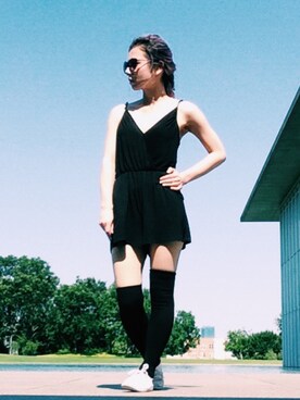 「sneakers」｜「アイテム（オールインワン・サロペット）」を使った、あいさん（レディース・157cm）の夏コーディネート